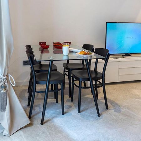 Acogedor Apartamento En Pleno Centro De Malaga By Sharingco 아파트 외부 사진