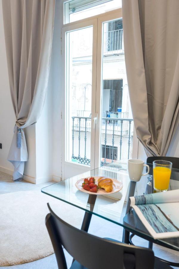 Acogedor Apartamento En Pleno Centro De Malaga By Sharingco 아파트 외부 사진