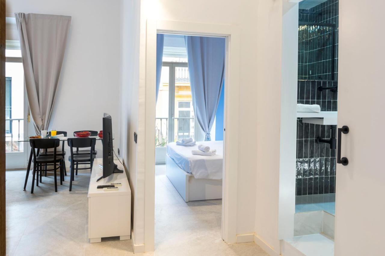 Acogedor Apartamento En Pleno Centro De Malaga By Sharingco 아파트 외부 사진